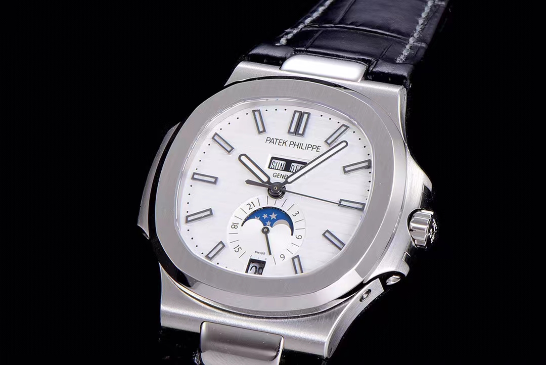 파텍필립 2022 5726 화이트 다이얼 워치